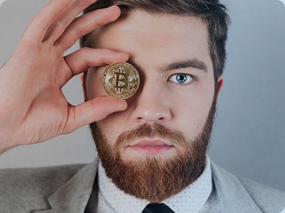 Julian Wolf – Chief Analyst bei lunoxyrem